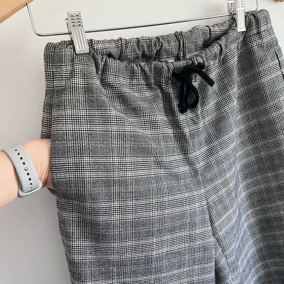 Aritzia Babaton Jimmy Plaid Pant in Herringbone - Picture 5 of 16